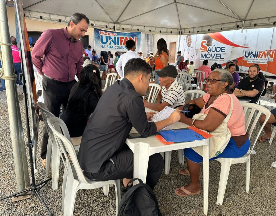 Os atendimentos ao público foram realizados pelos alunos da Unifan, sob supervisão docente